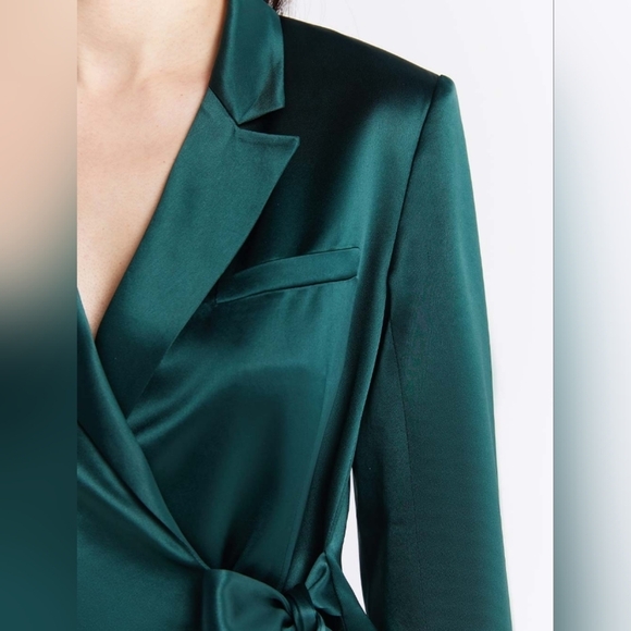 NWT Lattelier Tie Waist Silky Oversized Longline Wrap Blazer SZ LARGE - Picture 4 of 8